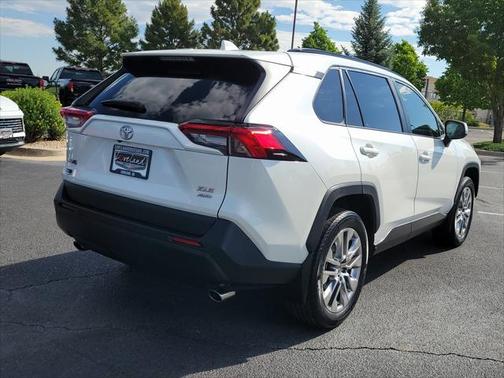 2021 Toyota RAV4 XLE Premium
