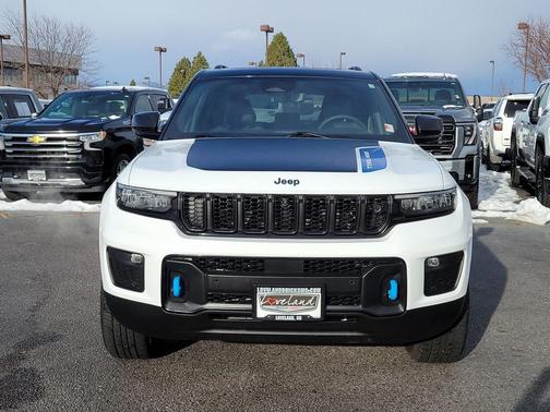 2023 Jeep Grand Cherokee 4xe Trailhawk