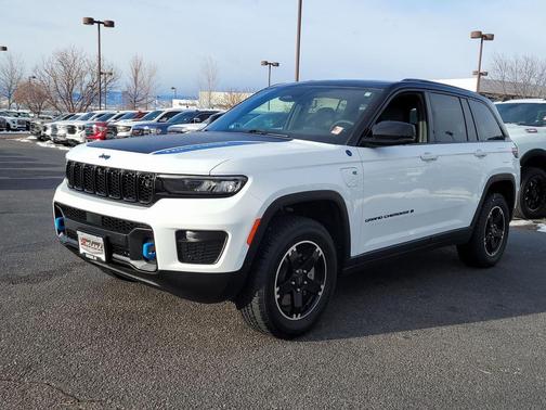 2023 Jeep Grand Cherokee 4xe Trailhawk