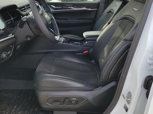 2023 Jeep Grand Cherokee 4xe Trailhawk