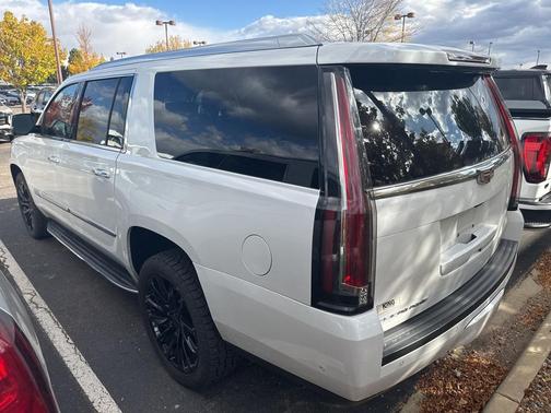 2019 Cadillac Escalade ESV Premium Luxury