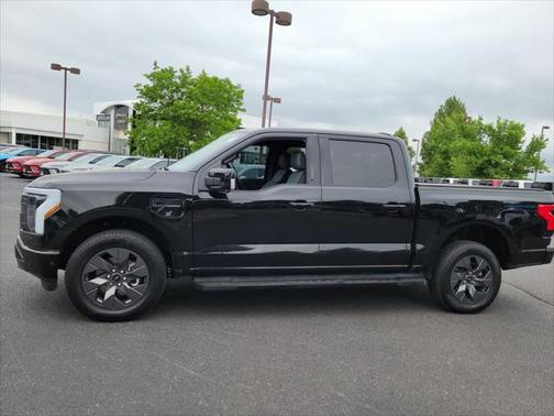 2023 Ford F-150 Lightning LARIAT