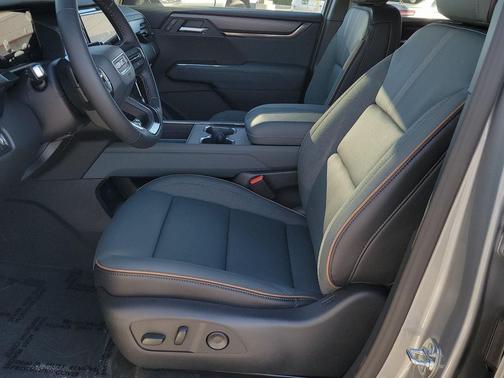 2026 GMC Acadia AT4 AWD