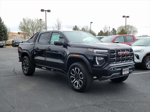 2025 GMC Canyon Base