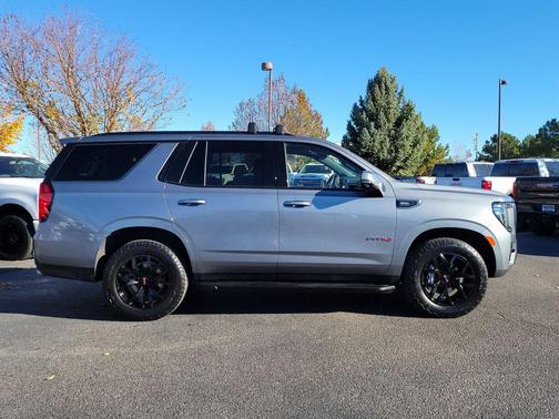 2022 GMC Yukon 4WD AT4