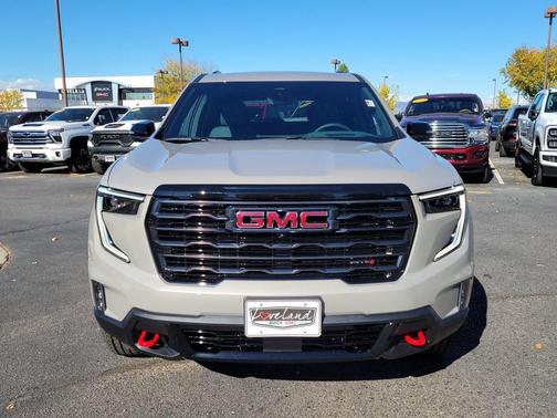 2026 GMC Acadia AWD AT4