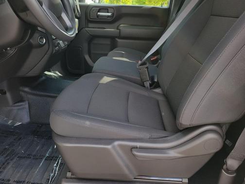 2026 GMC Sierra 2500 Base