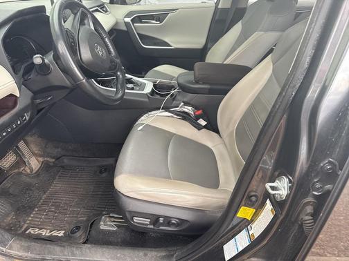 2019 Toyota RAV4 Hybrid Limited