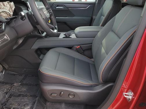 2026 GMC Acadia AT4 AWD