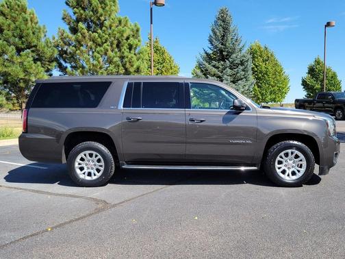 2020 GMC Yukon XL SLT