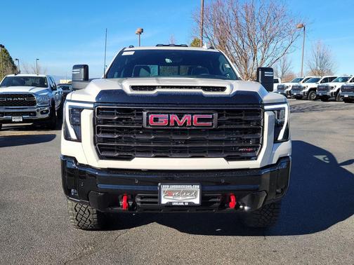 2026 GMC Sierra 2500 AT4