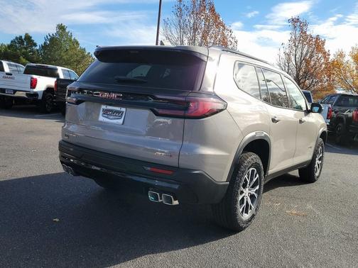 2026 GMC Acadia AWD AT4