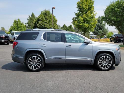 2020 GMC Acadia Denali