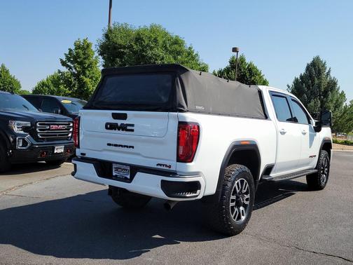 2022 GMC Sierra 2500 AT4