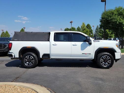 2022 GMC Sierra 2500 AT4