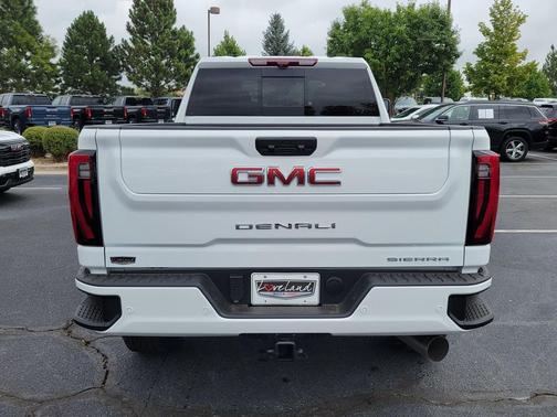 2025 GMC Sierra 2500 Denali