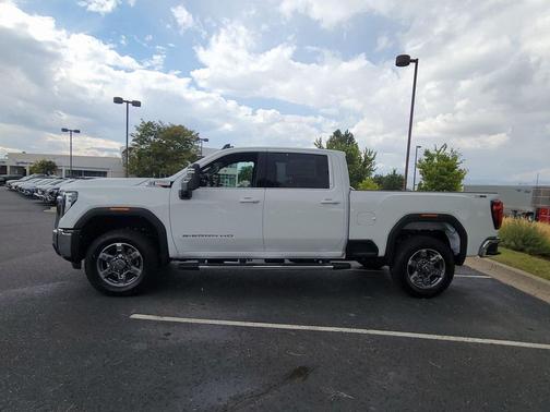 2026 GMC Sierra 2500 SLE