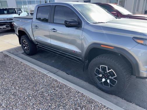 2024 GMC Canyon AT4X