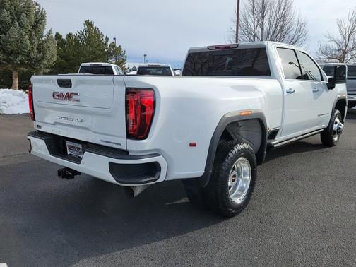 2022 GMC Sierra 3500 Denali