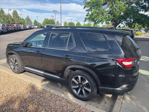 2023 Honda Pilot AWD Elite