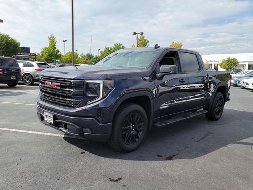 2025 GMC Sierra 1500 Elevation