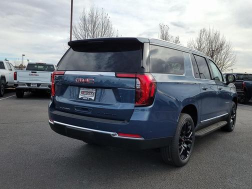 2026 GMC Yukon XL 4WD Elevation