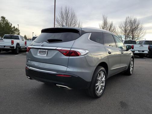2023 Buick Enclave Essence AWD
