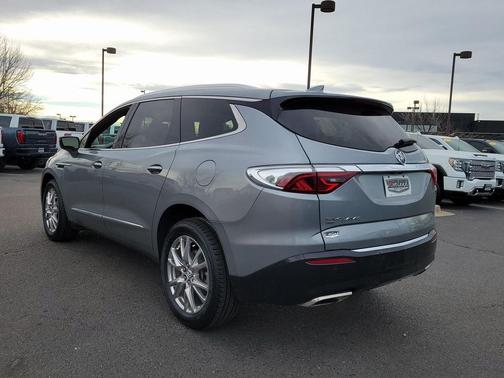 2023 Buick Enclave Essence AWD