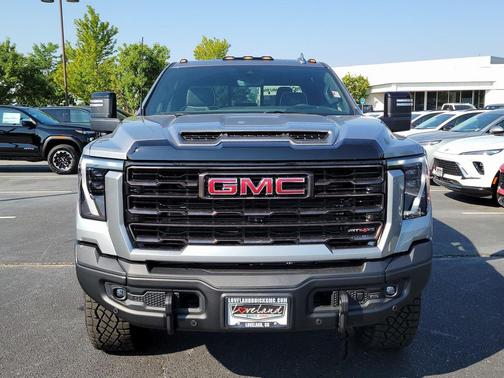 2025 GMC Sierra 2500 AT4