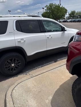 Summit White 2019 GMC Acadia SLT-1