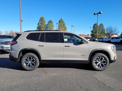 2026 GMC Acadia AT4 AWD