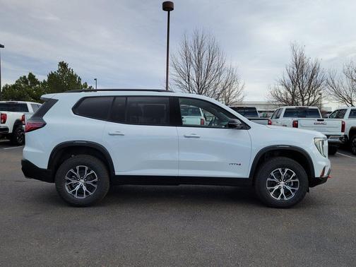 2026 GMC Acadia AT4 AWD