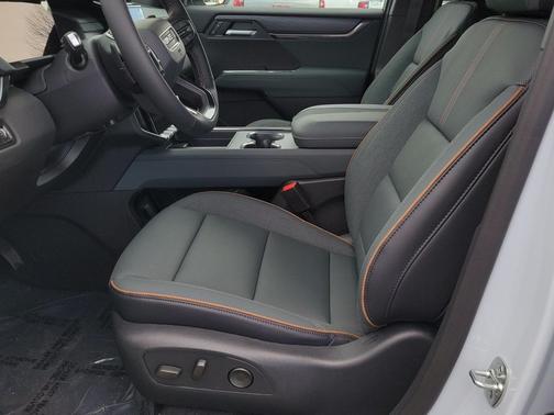 2026 GMC Acadia AT4 AWD