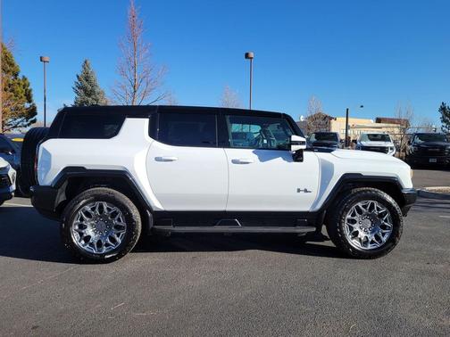 Interstellar White 2025 GMC HUMMER EV SUV 3X