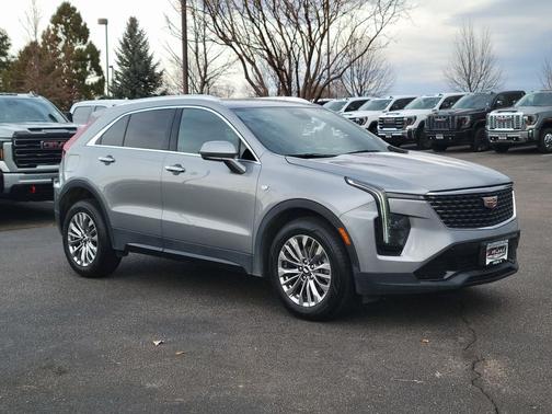 2024 Cadillac XT4 Premium Luxury