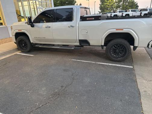 2023 GMC Sierra 2500 Denali