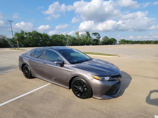 2019 Toyota Camry LE