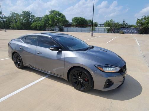 2021 Nissan Maxima SR