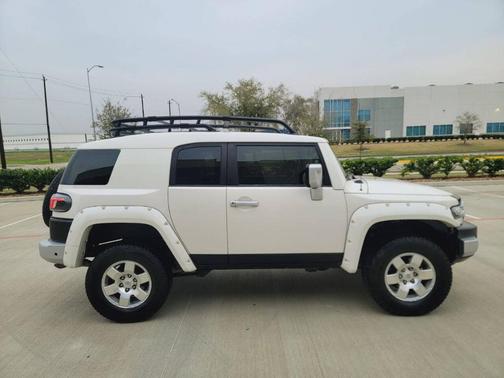 2012 Toyota FJ Cruiser Base