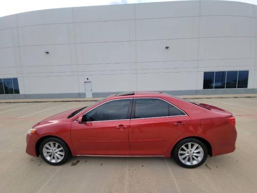 2014 Toyota Camry XLE