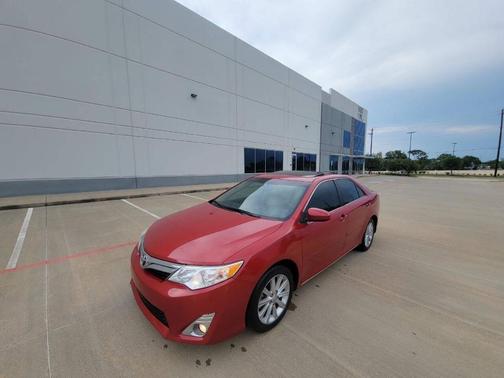 2014 Toyota Camry XLE
