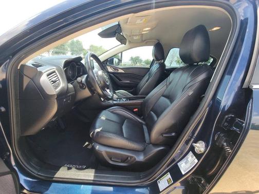 2018 Mazda Mazda3 Touring
