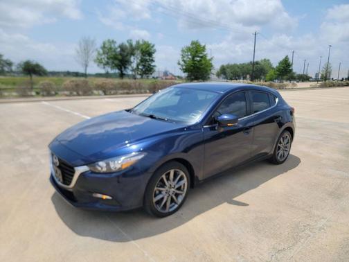 2018 Mazda Mazda3 Touring