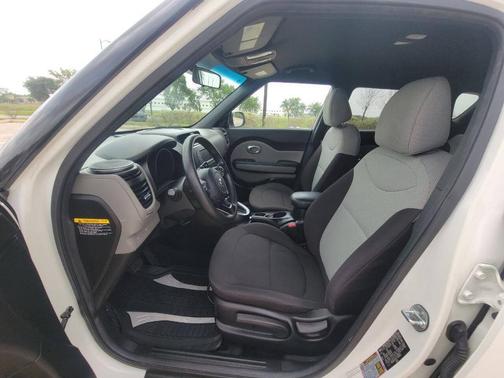 2018 Kia Soul Base