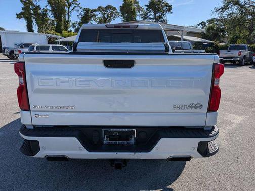 Iridescent Pearl Tricoat 2019 Chevrolet Silverado 1500 High Country