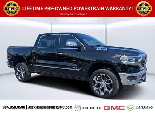 Diamond Black Crystal Pearlcoat 2019 RAM 1500 Limited