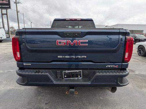 2022 GMC Sierra 2500 AT4