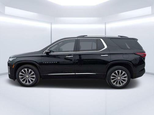 Mosaic Black Metallic 2023 Chevrolet Traverse Premier