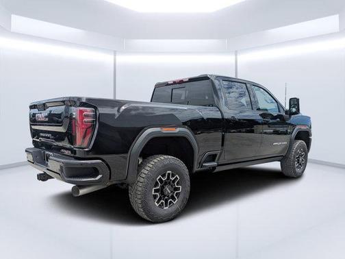 2025 GMC Sierra 2500 AT4