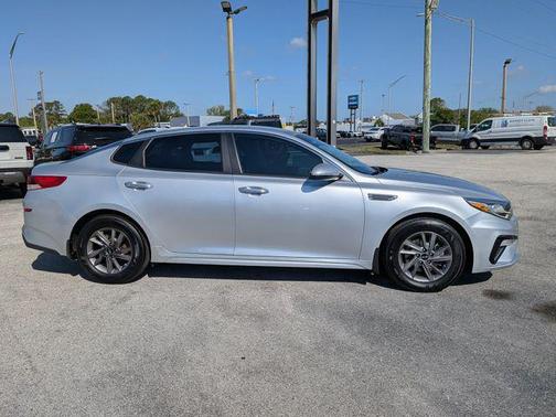 Sparkling Silver 2020 Kia Optima LX